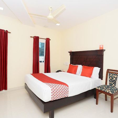 Hotel O Malabar Plaza Kochi 外观 照片